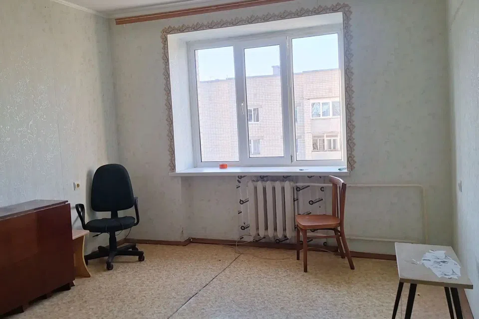 Продаётся 3-комнатная квартира, 55.9 м²