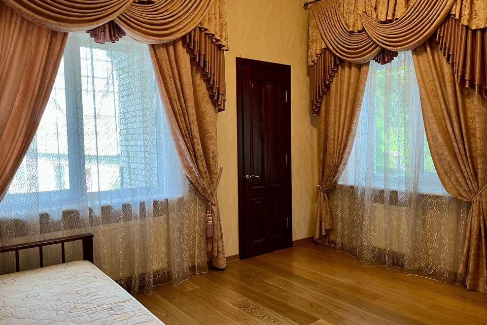 Продаётся 2-этажный дом, 271 м²