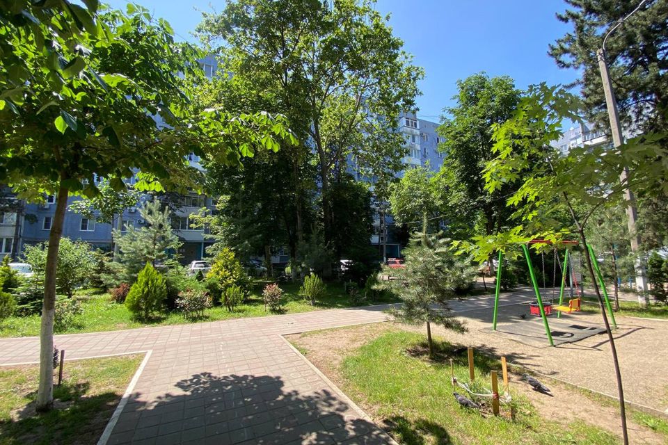 Продаётся 3-комнатная квартира, 65.5 м²