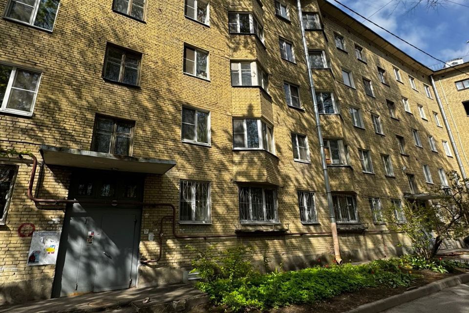 Продаётся 3-комнатная квартира, 55.6 м²