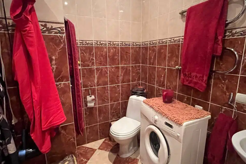 Продаётся 2-комнатная квартира, 60.8 м²