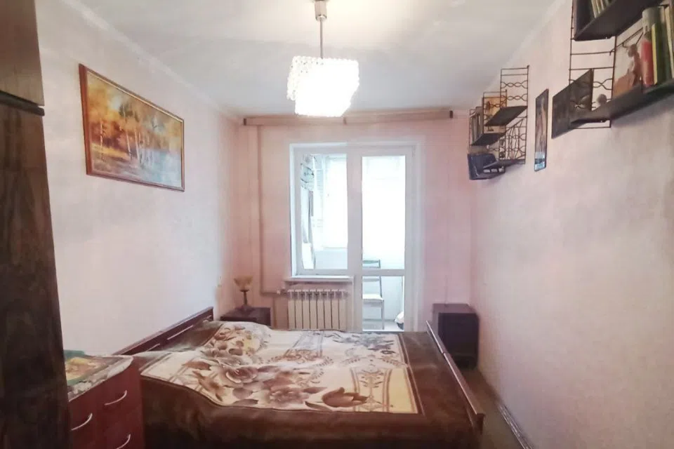 Продаётся 3-комнатная квартира, 63.4 м²