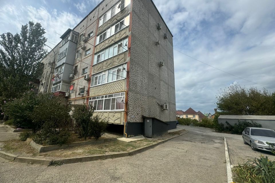 Продаётся 4-комнатная квартира, 78.9 м²