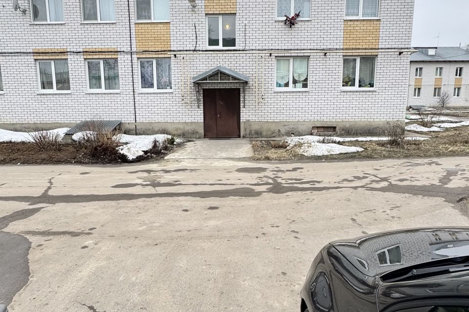 Продаётся 3-комнатная квартира, 52.9 м²