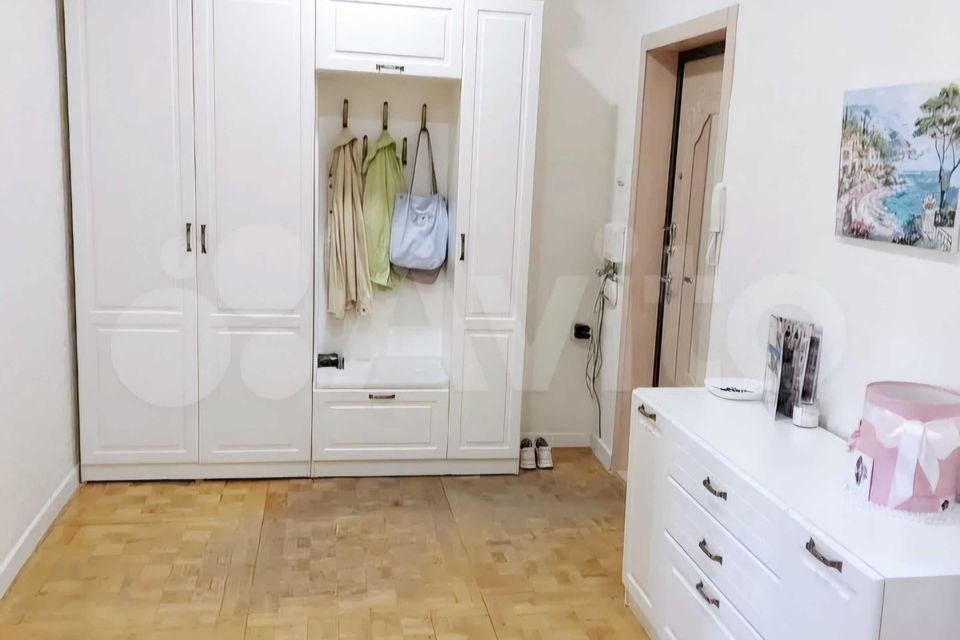 Продаётся 2-комнатная квартира, 90.5 м²