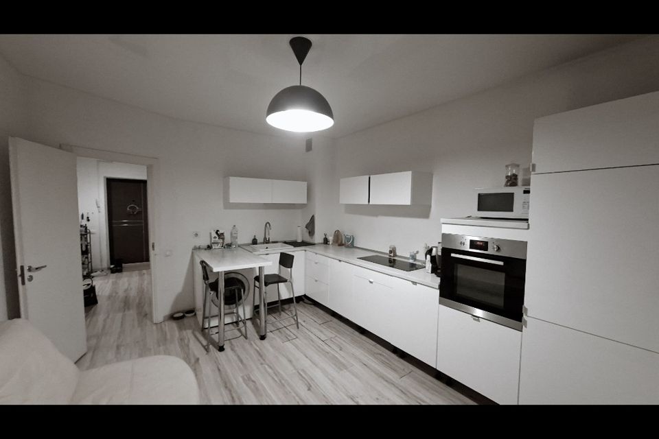 Продаётся 1-комнатная квартира, 51.8 м²