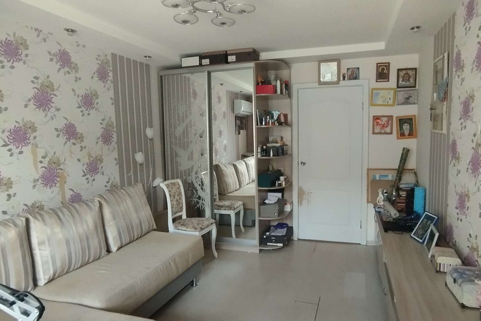 Продаётся 3-комнатная квартира, 52.7 м²