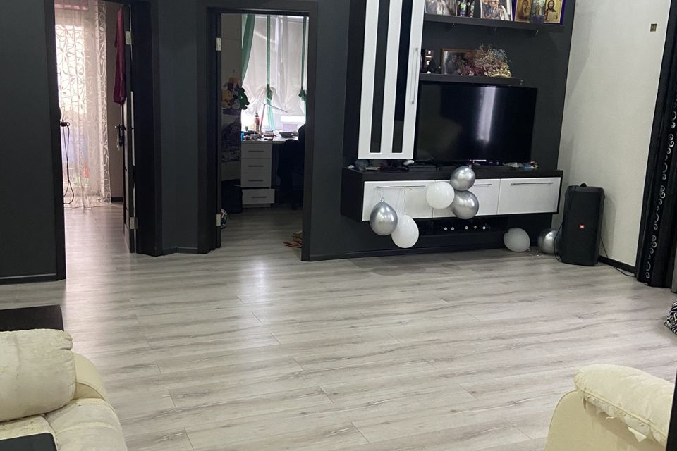 Продаётся 3-комнатная квартира, 71 м²