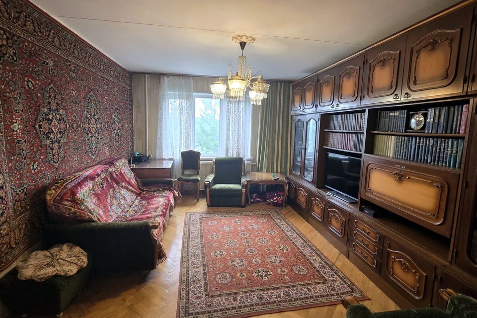 Продаётся 3-комнатная квартира, 54.7 м²