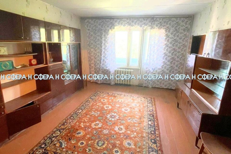Продаётся 4-комнатная квартира, 79.8 м²
