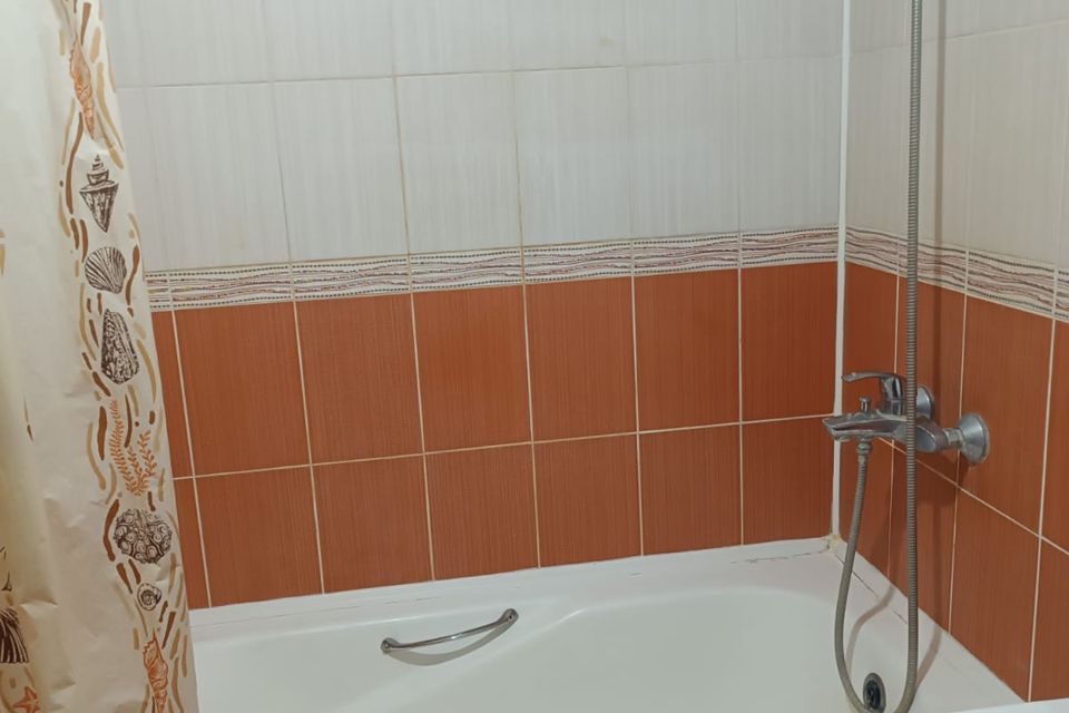 Сдаётся 1-комнатная квартира, 40 м²
