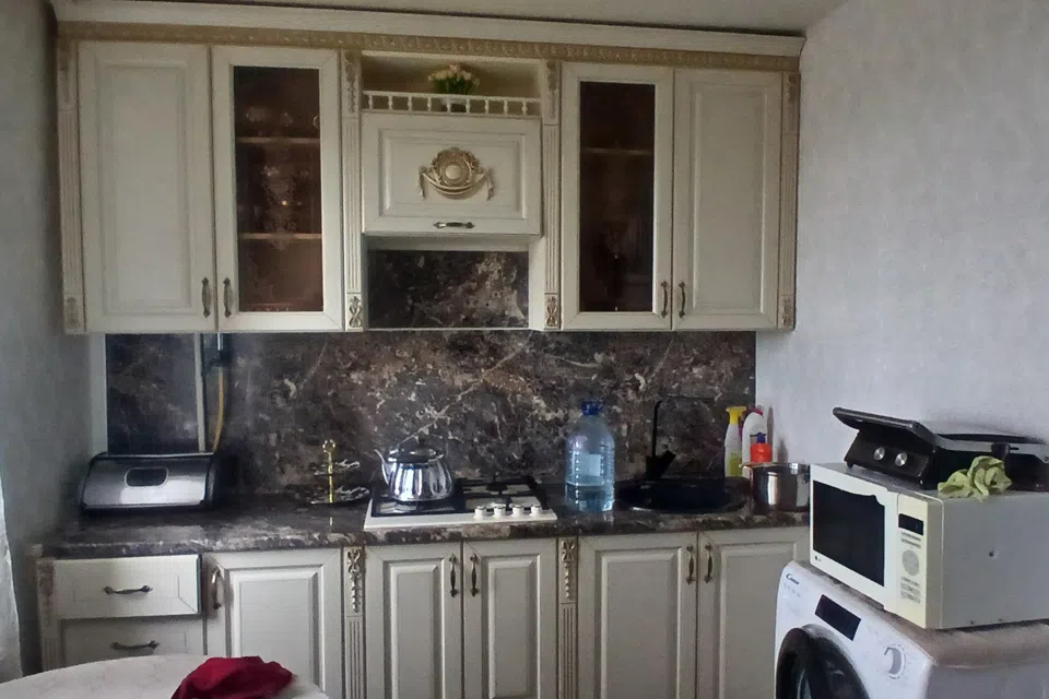 Продаётся 4-комнатная квартира, 76 м²