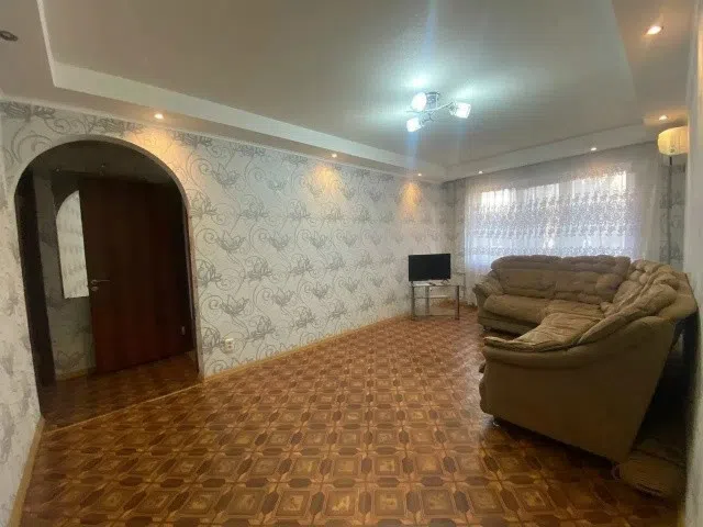 Продаётся 3-комнатная квартира, 56 м²