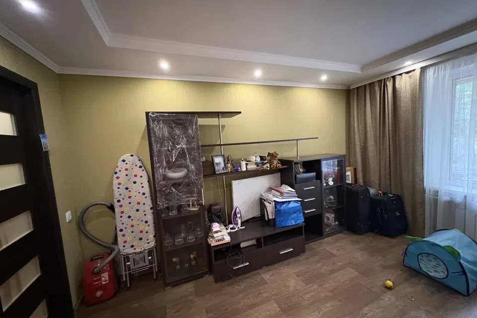 Продаётся 3-комнатная квартира, 63 м²