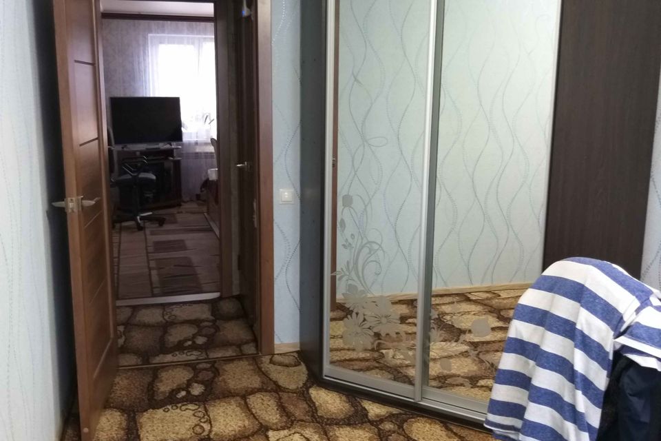 Продаётся 3-комнатная квартира, 56.9 м²