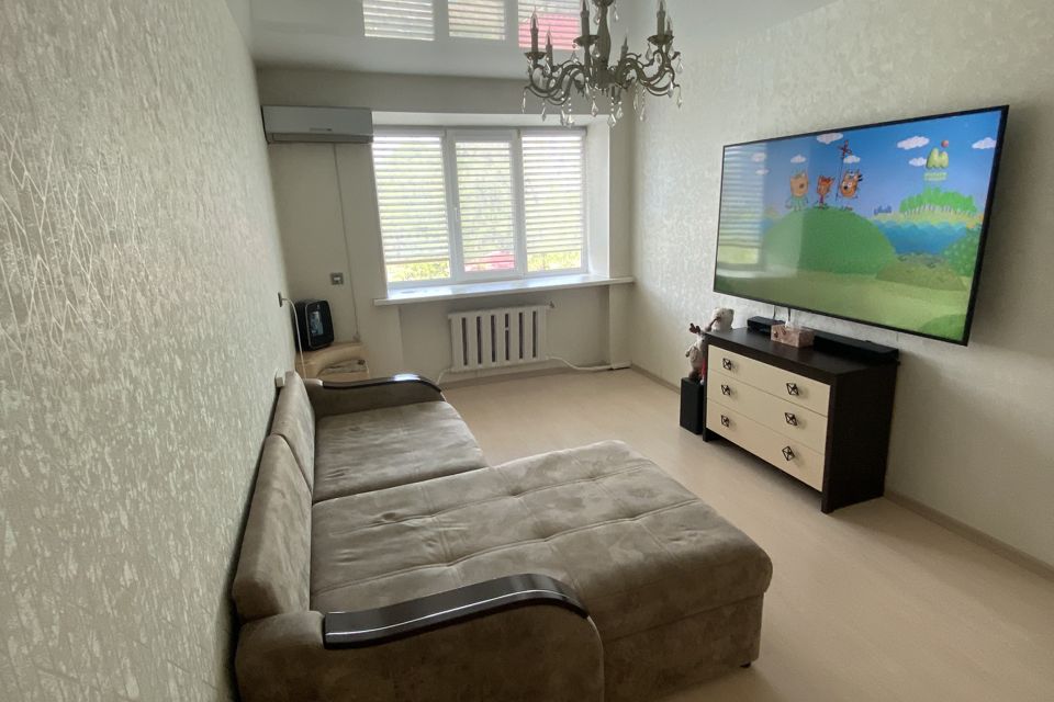 Продаётся 3-комнатная квартира, 52.2 м²