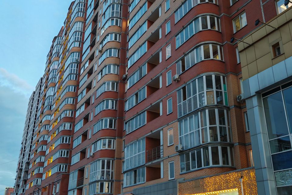 Продаётся 3-комнатная квартира, 120 м²