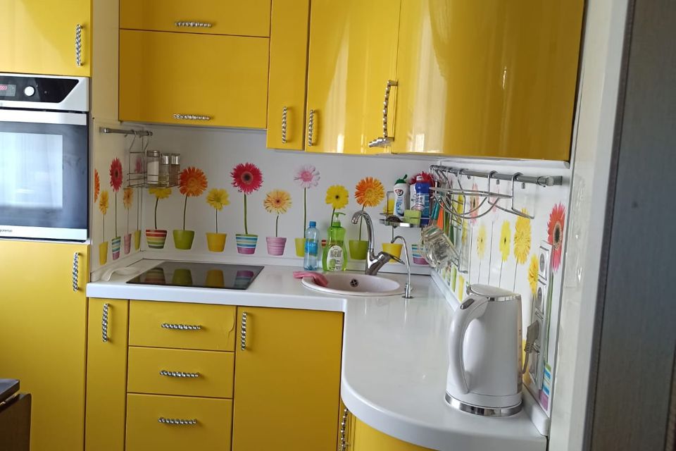 Продаётся 3-комнатная квартира, 47 м²