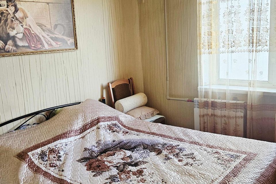 Продаётся 4-комнатная квартира, 82 м²