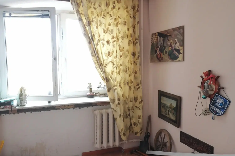 Продаётся комната в 5-комн. квартире, 12 м²