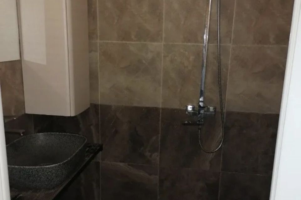 Продаётся 4-комнатная квартира, 75.6 м²