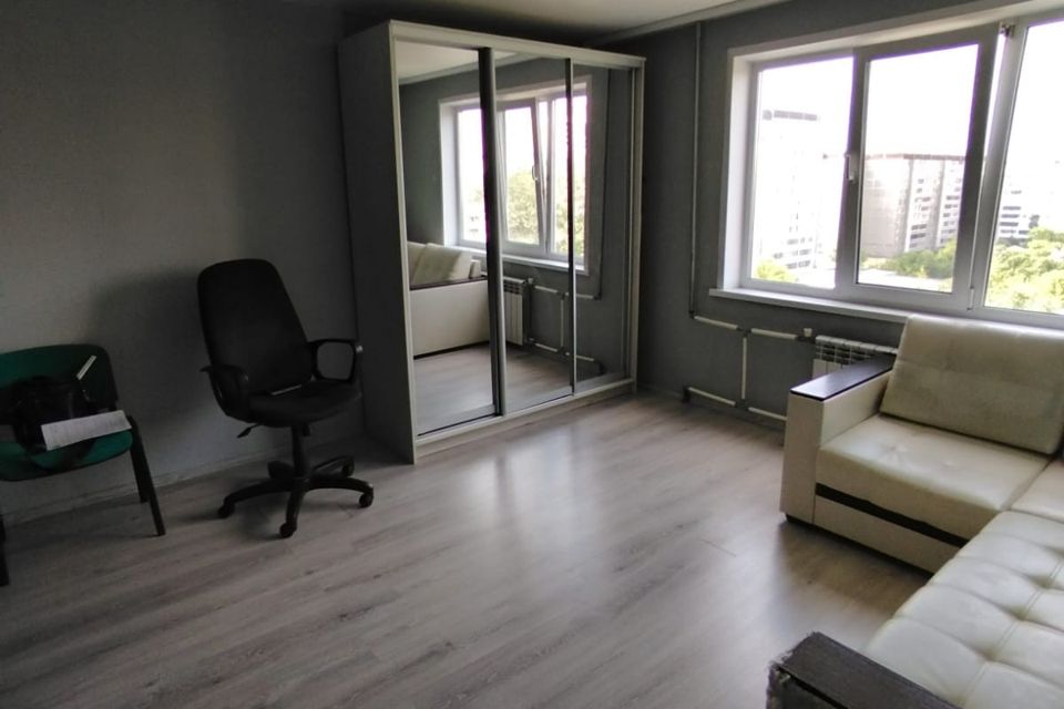Продаётся 3-комнатная квартира, 58 м²