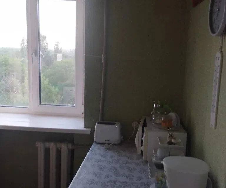 Продаётся 3-комнатная квартира, 56.9 м²