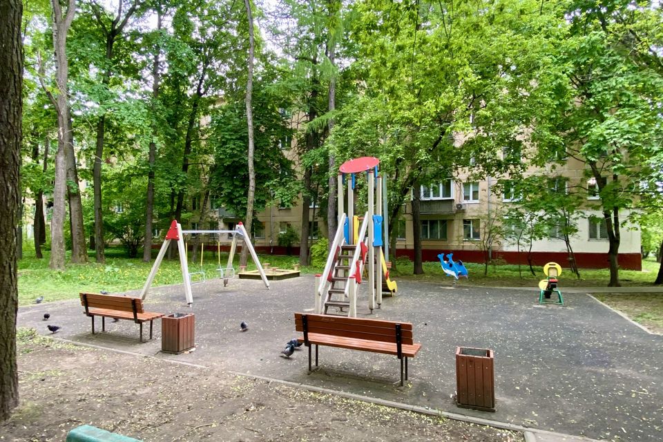 Продаётся 3-комнатная квартира, 54.5 м²
