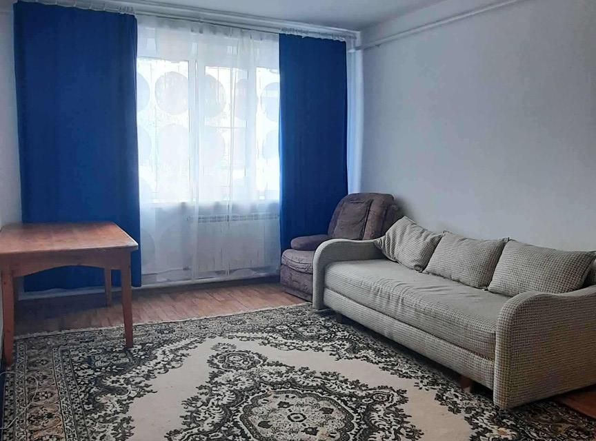 Сдаётся 2-комнатная квартира, 65 м²