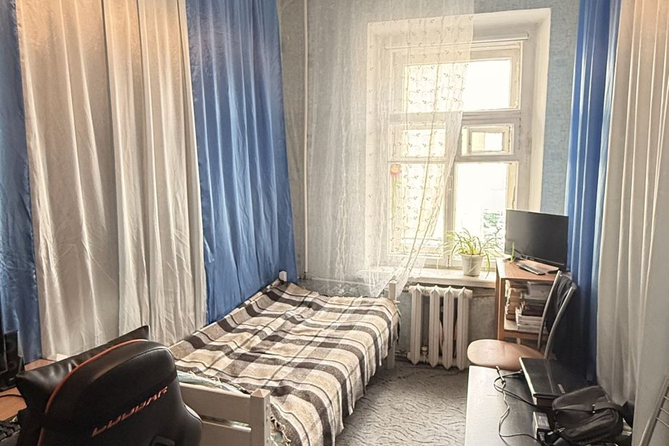 Продаётся комната в 3-комн. квартире, 10 м²