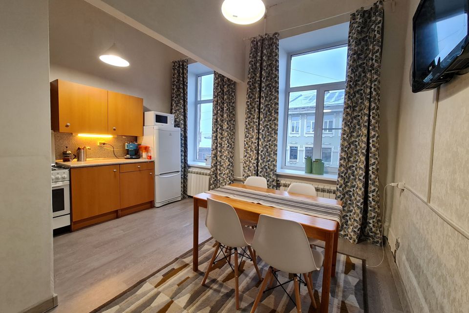 Продаётся 2-комнатная квартира, 63.2 м²