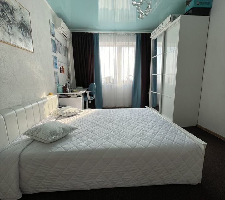 Сдаётся 2-комнатная квартира, 71 м²