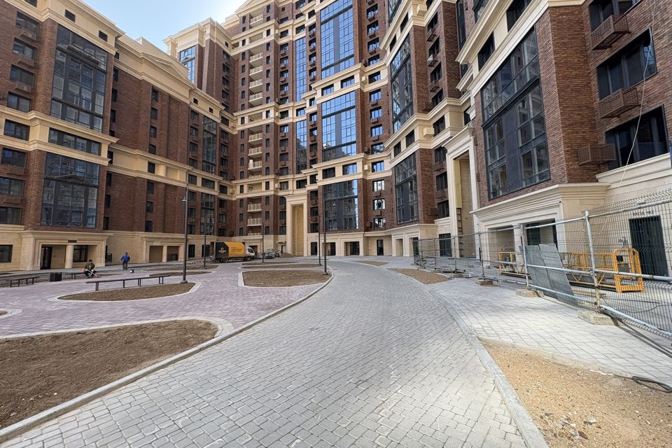 Продаётся 1-комнатная квартира, 43.61 м²