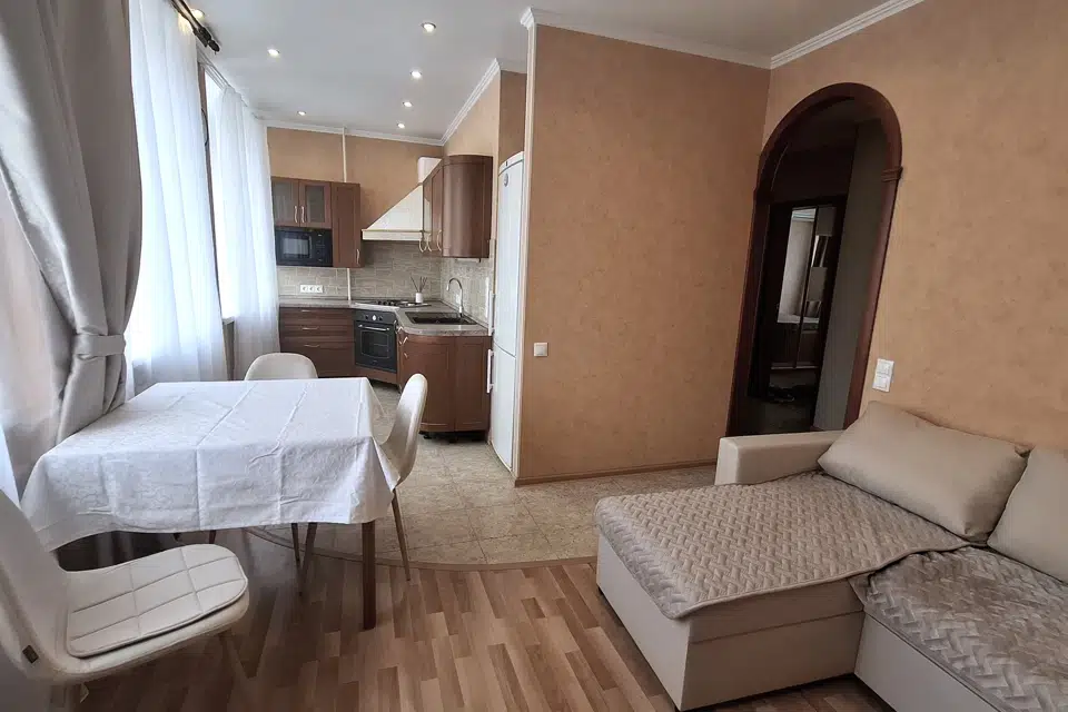 Продаётся 3-комнатная квартира, 61.8 м²