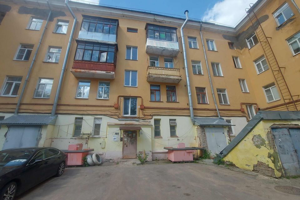 Продаётся 4-комнатная квартира, 84 м²