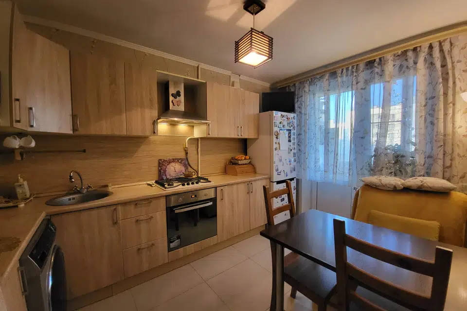 Продаётся 3-комнатная квартира, 64.8 м²