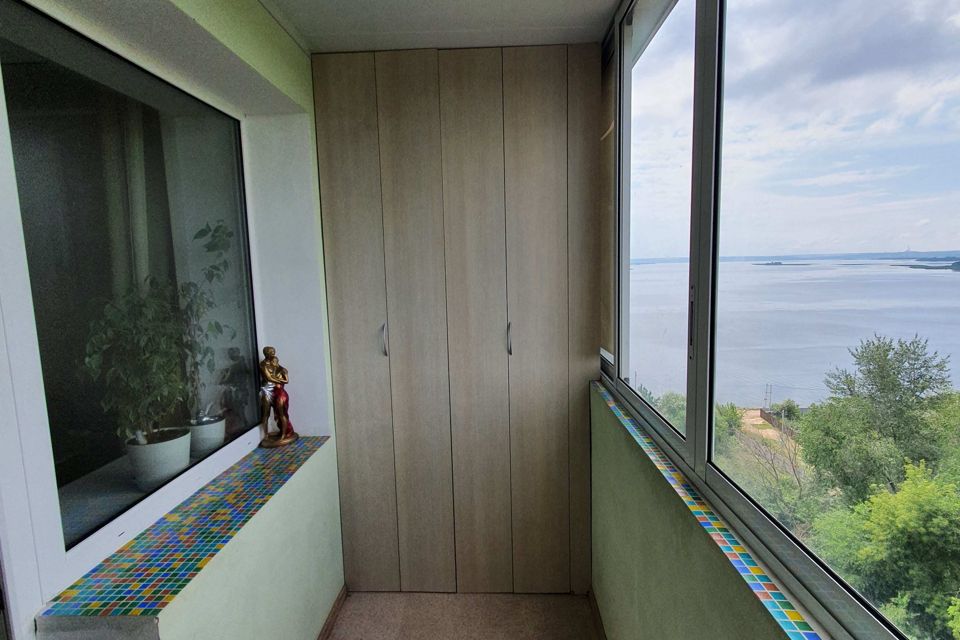 Продаётся 3-комнатная квартира, 59.7 м²