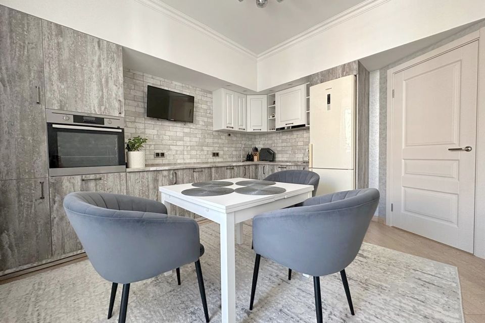 Продаётся 2-комнатная квартира, 63.4 м²