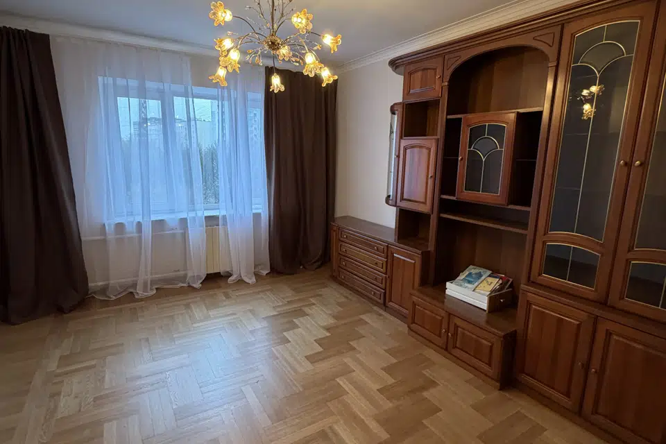 Продаётся 3-комнатная квартира, 100 м²