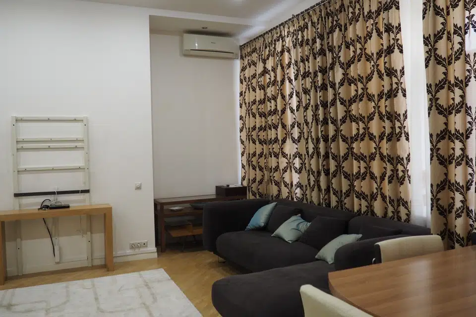 Продаётся 3-комнатная квартира, 114 м²