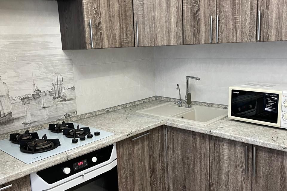 Продаётся 3-комнатная квартира, 60.8 м²