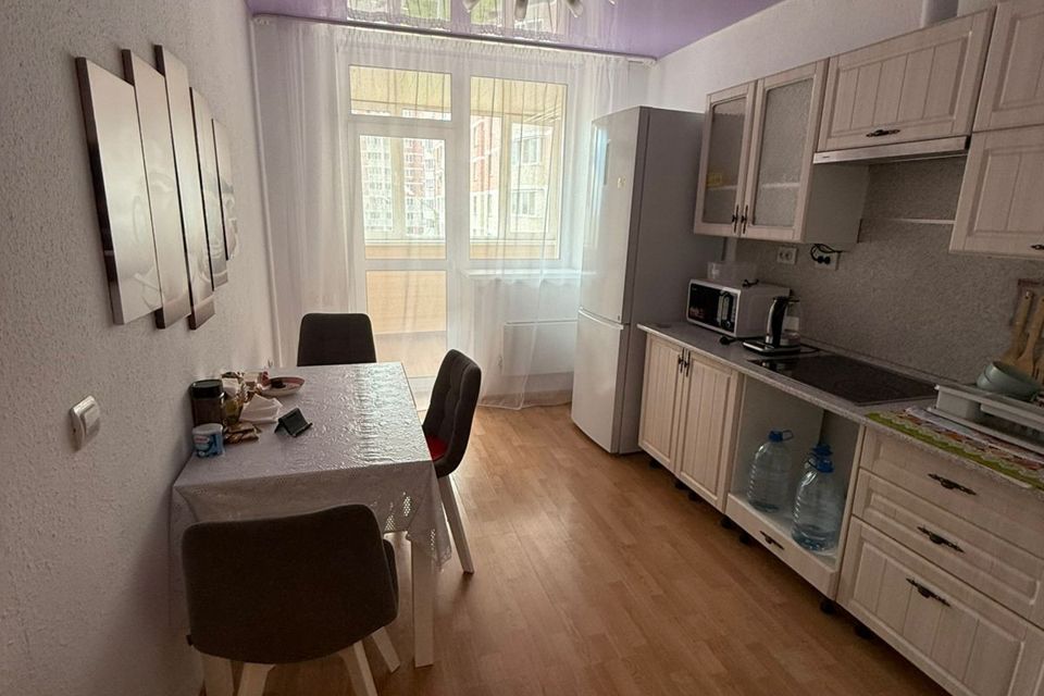 Продаётся 1-комнатная квартира, 38.3 м²