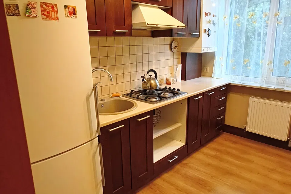 Продаётся 3-комнатная квартира, 57.6 м²