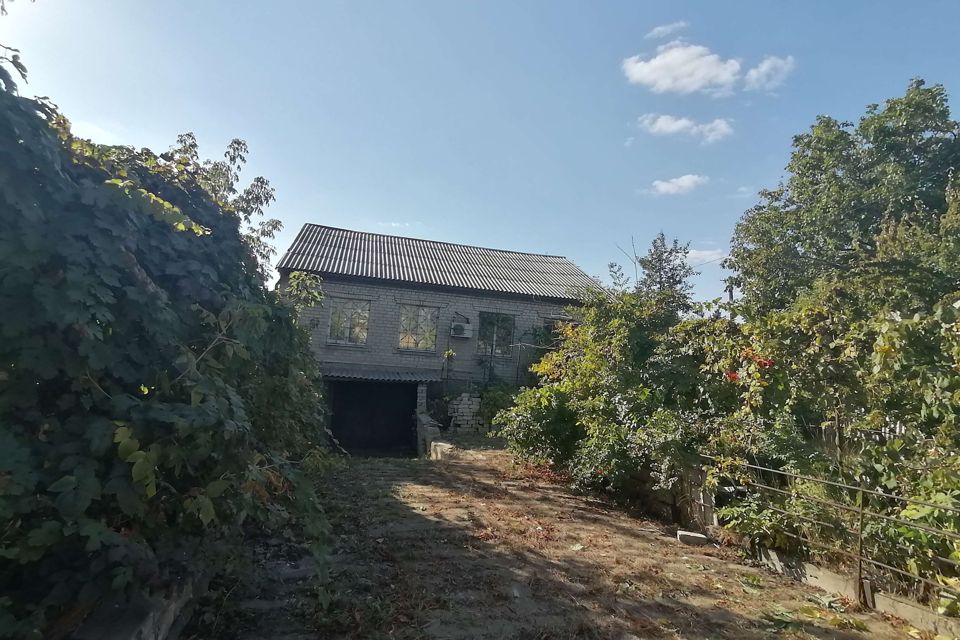 Продаётся 2-этажный дом, 180 м²