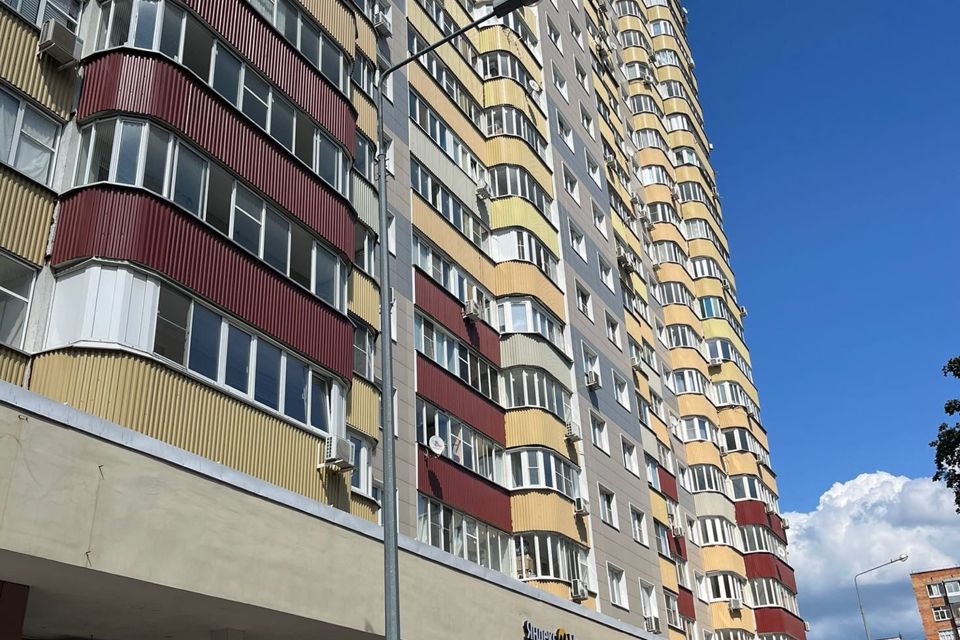 Продаётся 1-комнатная квартира, 41.7 м²