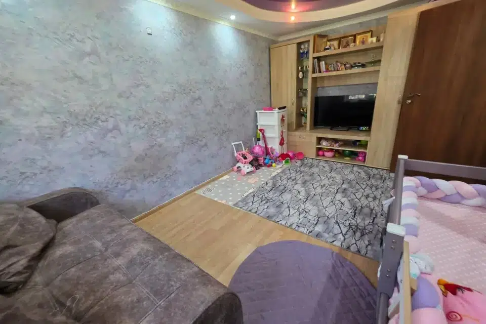 Продаётся 2-комнатная квартира, 43 м²