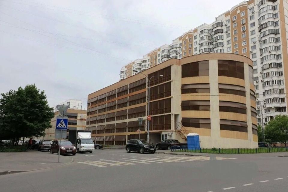 Продаётся машиноместо, 14 м²