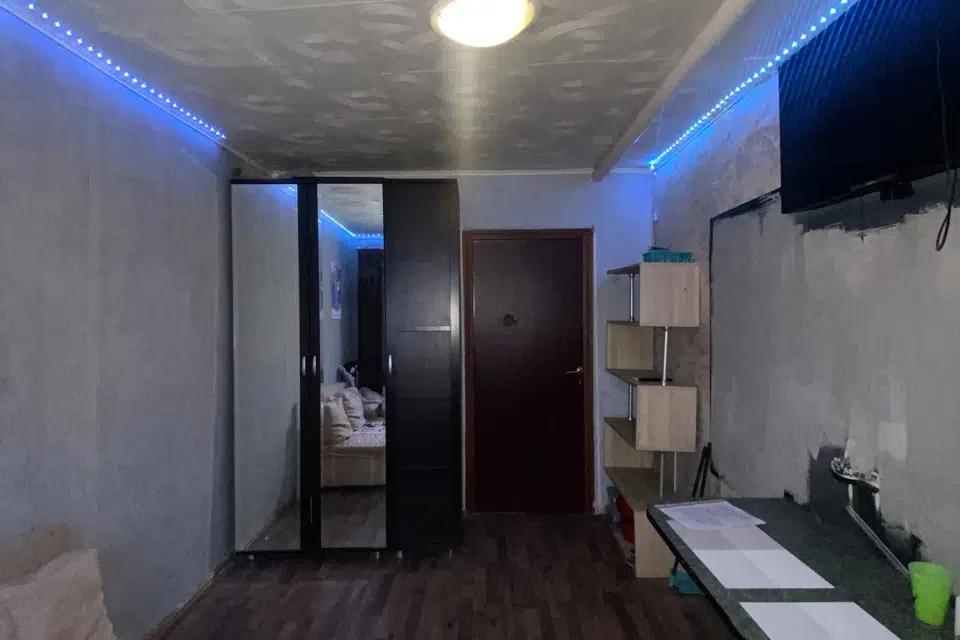 Продаётся комната в 5-комн. квартире, 11.2 м²