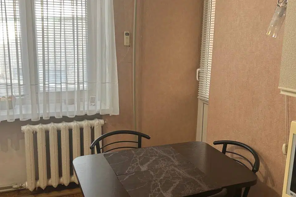Продаётся 4-комнатная квартира, 87 м²
