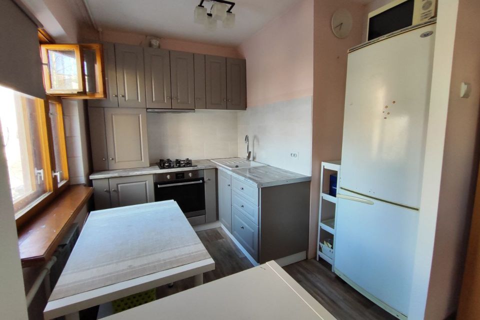 Продаётся 3-комнатная квартира, 63.3 м²